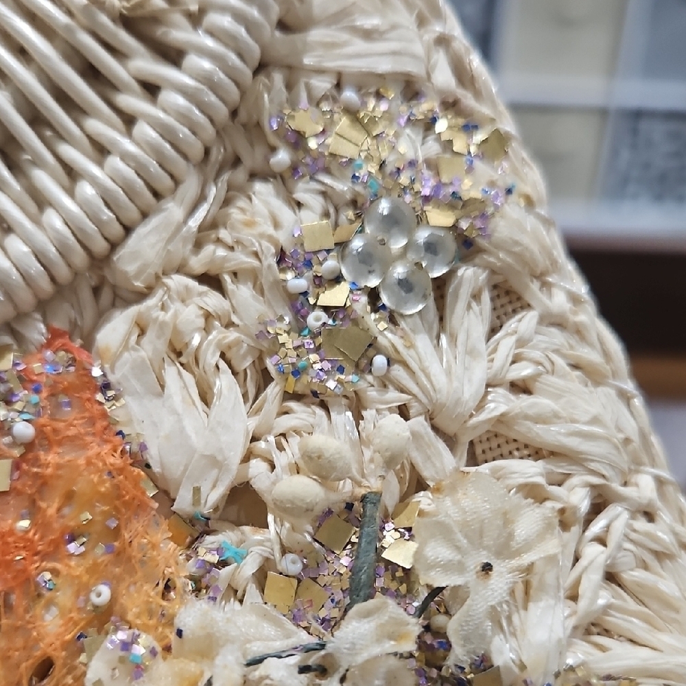 Chic Floral Embellished Woven Shoulder Bag - Picture 10 of 15